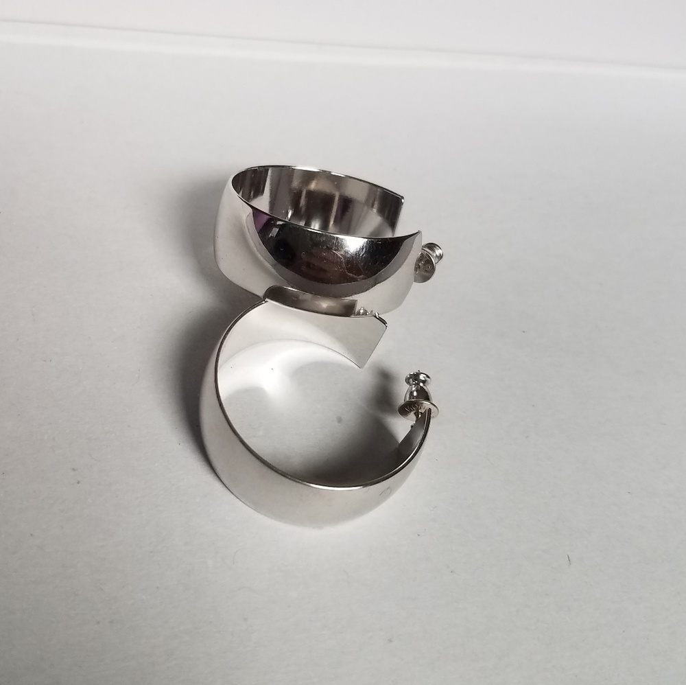 Monet wide medium hoop earrings